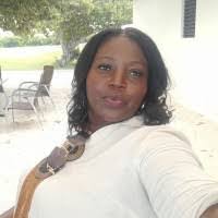 Wanda Casillas's Instagram, Twitter & Facebook