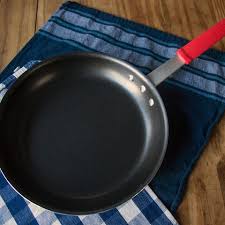 The wok pan has steep sides that help you to stir the cooking food. Tramontina Professional Fry Pan Review Restaurant Grade