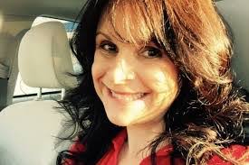 Tara Riddle's Instagram, Twitter & Facebook