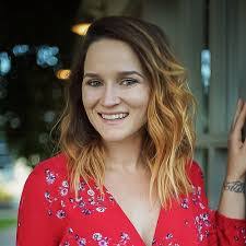 Whitney Vickers's Instagram, Twitter & Facebook