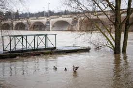 Comme tout le monde chez h&m, nous croyons que tu es un collaborateur ouvert d'esprit, communicatif, ambitieux et à l'esprit commercial. Photos Crues La Loire Aurait Atteint Sa Hauteur Maximale A Tours Ce Dimanche Matin