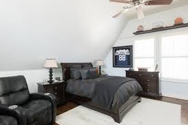 Bedroom design ideas for college students. College Student Bedroom Houzz