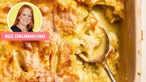 Easy roasted turkey thighs cook in a single baking pan alongside three other dishes in one oven making your whole thanksgiving meal easy enough to cook in one oven. I Tried Pioneer Woman S Chicken Pot Pie Kitchn