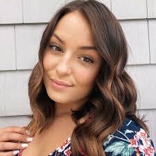 Danielle Rounds's Instagram, Twitter & Facebook