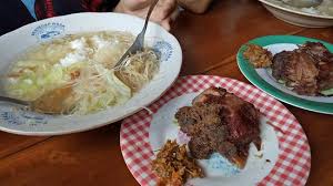 Temukan rahasia aneka resep sambal kecap terlezat dengan berbagai variasi sederhana hingga yang. Sesudah Dikasih Sambal Dan Kecap Picture Of Sop Empal Bu Haryoko Yogyakarta Region Tripadvisor
