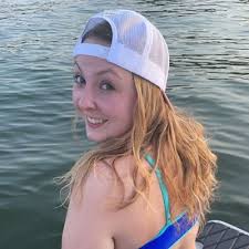 Abby Block (@abby_block)