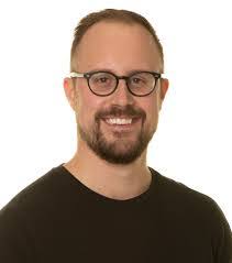 Paul Meszaros's Instagram, Twitter & Facebook