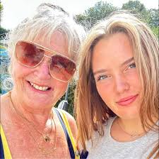 Hi all. I like to make cider at the end of August. Has anyone got surplus  apples for me. Thanks in advance.