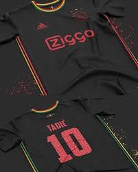 There are also rumours of a third shirt inspired by bob marley. Photo Un Maillot Bob Marley Pour L Ajax Football Maxifoot