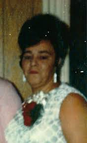 Christine Tarr's Instagram, Twitter & Facebook