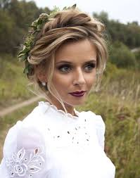 1001 Ideas For A Short Hair Wedding Hairstyle Guest Hairstyles Bohemian Chic Wedding Hairstyle In 2020 Front Hair Styles Short Wedding Hair Short Hair Styles
