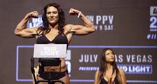 We rank the top 10 fighters in all mma including bellator heavyweight, light heavyweight, middleweight, welterweight. Cat Zingano Would Rather Have A Baby 10 Times Than Feel Pain Of Ufc 232 Eye Injury Again