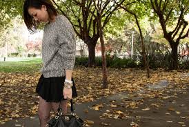 « l'ambition, c'est l'endroit vers lequel on se sent capable d'aller. Oversized Sweater Over A Skirt Trend Envy