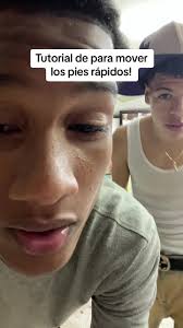 Bailando Con Los Pies Rapido