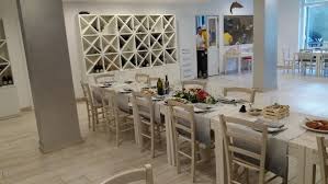 Accademia del gusto si rivolge sia ai professionisti affermati che vogliono costantemente aggiornarsi sia ai goumand amanti della buona cucina. Accademia Del Gusto Bisuschio Bisuschio Menu Prezzi Recensioni Del Ristorante