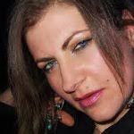 Lenora Maxwell's Instagram, Twitter & Facebook