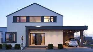 Somehow Cool Solved Driveway And Entrance Covered And Illuminated Hauswand Haus Hauseingang