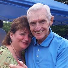 ISO full retirement board for TB gelding. Before sending him to retire down  south, thought I'd see if there is anything affordable around here. Ideal  situation is pasture w/run-in or stall and