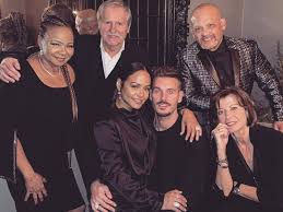 Das ist das neue ebay. Photos Christina Milian Et M Pokora Posent Pour Une Photo En Famille Inedite Avec Leurs Parents M Pokora Christina Milian Couples De Celebrites