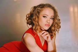 Kiawentiio tarbell wikipedia (early life, career, lifestyle). Shelby Simmons Actress Age Net Worth Parents Birthday Bio Height Trengezie