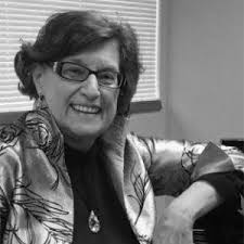 Donna Symons's Instagram, Twitter & Facebook