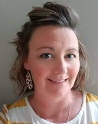 Amanda Cotton's Instagram, Twitter & Facebook