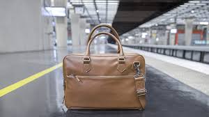 Un Bagage Oublie Par Un Voyageur C Est Un Trafic Perturbe Au Moins 1 Heure