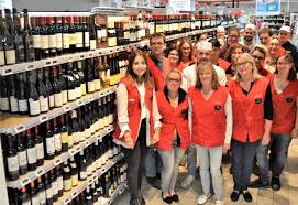 Bernard burtschy, l'expert de l'avis du vin, vous explique en vidéo comment réussir votre foire aux vins chez auchan et vous livre sa sélection… mis à jour le 25 février 2016, publié le 10 septembre 2012. Foire Aux Vins Et Jeu Nr Au Supermarche Auchan