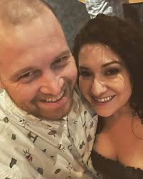 Teaching Matt how to play black jack ♥️♠️♦️♣️ Our dealer (Justin) says  “house always wins” 😂