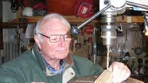 Sydney's 'birdman' who pioneered foot-launched hang-gliding