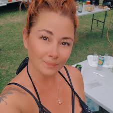 Deep tissue massage and eyebrow waxing recommendations in Big Lake