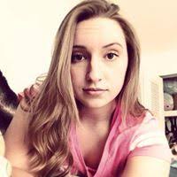 Elisa Holmes (elisabethlynneh)