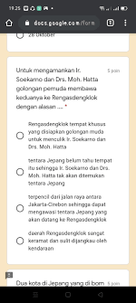 Ayahnya, haji mohammad djamil meninggal saat hatta berusia delapan bulan. Untuk Mengamankan Ir Soekarno Dan Drs Moh Hatta Golongan Pemuda Membawa Keduanya Ke Brainly Co Id
