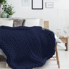 Un pull bien chaud facile à tricoter en grosse un tricot qui tombe bien, doit avoir une maille régulière et il son montage doit être irréprochable si l'on. Plaid Grosse Maille Chunky Nature Decouvertes