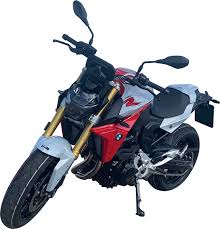 Ya a primera vista se puede comprobar que esta dynamic roadster preferiría no descansar nunca. Bmw F900r Fahrschule Empt