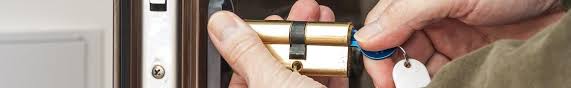 Top slotenmaker heeft een 24/7 slotenservice! Slotenmaker Menen Slotenmaker Ward Betrouwbare Vakman