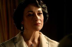 Por qué cortaron la serie??? La veía en TNT novelas, y nos dejaron en el  aire...