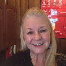 Lori Loewen (@lambieloewen)