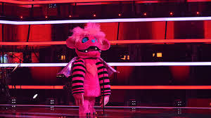 A page for describing ymmv: Sussestes Kostum Das Ist Der The Masked Singer Wuschel Promiflash De