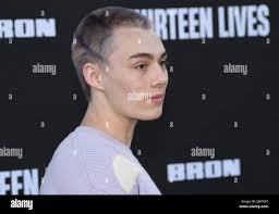 Bryce mckenzie hi-res stock photography and images