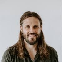 Derek Hayman's Instagram, Twitter & Facebook