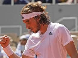 A shot by stefanos tsitsipas was called out by a line judge deep in the third set however, umpire renaud lichtenstein checked the mark and overturned the call the decision meant tsitspas was given. Mgk9qtr0dhwgym