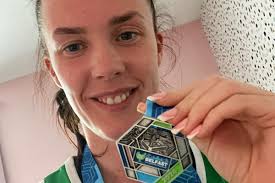 Belfast Marathon 2024: Cancer survivor Laura 'ecstatic' after finishing run  with team of 20 she organised to raise money for Macmillan Cancer