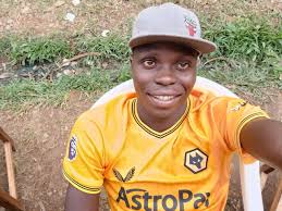 Identify four education commissions established in Kenya before independence