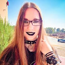 another day being the prettiest girl he's ever dated