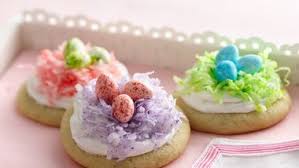 Pillsbury cookies have been satisfying sweet tooths for many years now! Pillsbury Crescent Easter Nests Recipe Quericavida Com