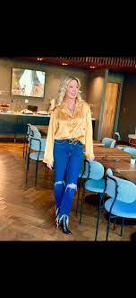 Jeanie Buss on X: The Hefner gold pajama top. So comfortable I know why  Hef wore pajamas whenever possible! friendship DrBuss happybirthday  @cooperbhefner @hughhefner @playboy t.couZ7kO7NJxn  X