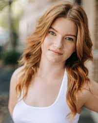 Josie Rawson's Instagram, Twitter & Facebook