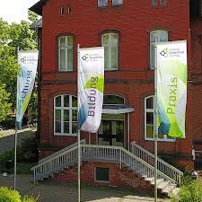 Student.olympia has the lowest google pagerank and bad results in terms of yandex topical citation index. Hochschule Geisenheim University