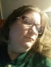 Are reading glasses helpful for close-up vision?